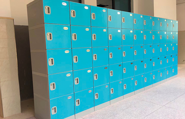 工程案例-書(shū)包柜